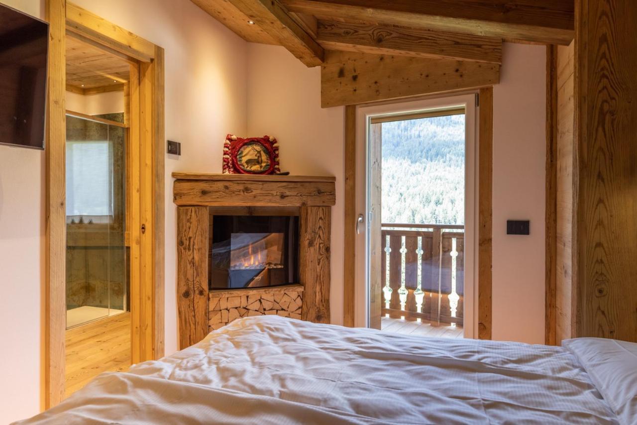 Lino Deluxe Suite Borca di Cadore Bagian luar foto