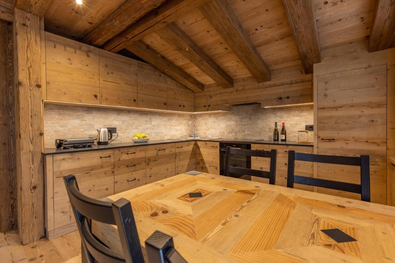 Lino Deluxe Suite Borca di Cadore Bagian luar foto