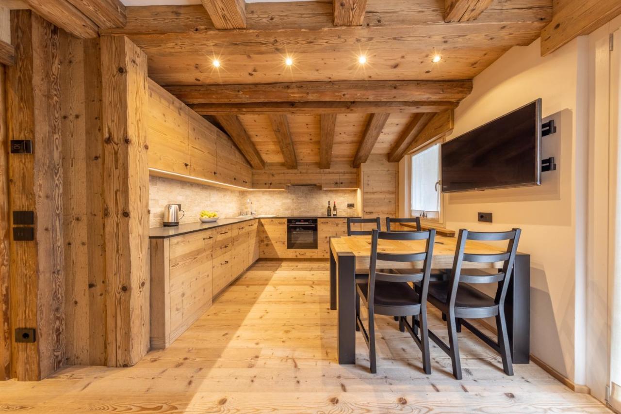 Lino Deluxe Suite Borca di Cadore Bagian luar foto
